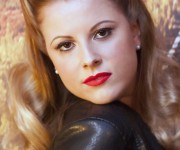 Shooting Pin Up