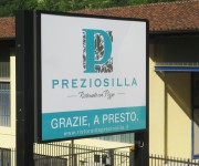 insegna-luminosa-preziosilla1