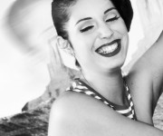 Shooting Pin Up
