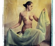 Polaroid-nude-portrait-by-frank-morris