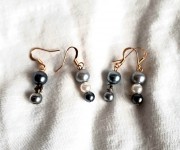 Orecchini perle in metallo e bianche