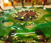 vetrofusione - linea verde&oro&rame - orologio scultura da muro - dettaglio