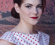 Shooting Pin Up
